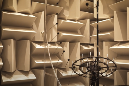 Découvrez... la chambre anéchoïque acoustique de l’ISAE-SUPAERO
