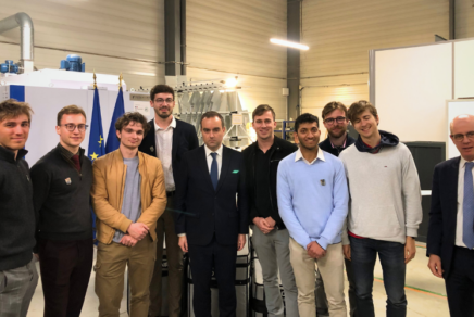 Une délégation de l’ISAE-SUPAERO aux côtés du ministre des Armées en visite chez Delair