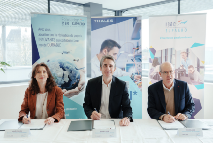 Thales et l’ISAE-SUPAERO renforcent leurs liens pour œuvrer à un système de transport aérien plus durable